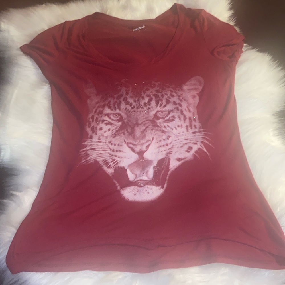 Express leopard roaring tshirt maroon bedazzled size S